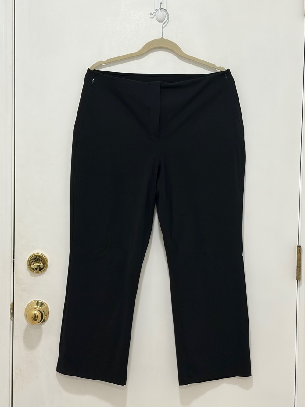 Lululemon Black Women's Smooth Fit High Rise Pull-On Pants. Size 14